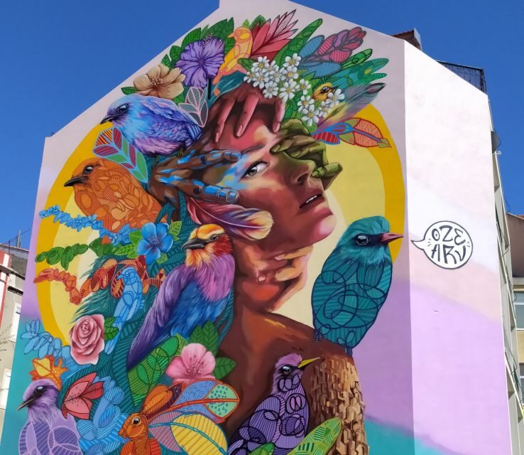 Lisbon: Street Art Walk - What to bring, wear, and avoid (so you don’t waste your tour time)
