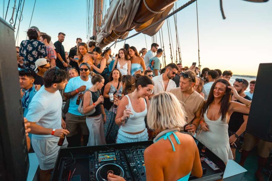 Lisbon: Sunset Boat Party with Live DJ and Night Club Entry - Price and value: what you get for about $25