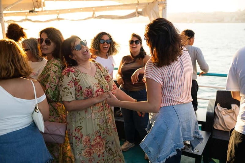 Lisbon: Sunset Boat Tour with Music and Drinks - Quick Practical Tips Before You Go