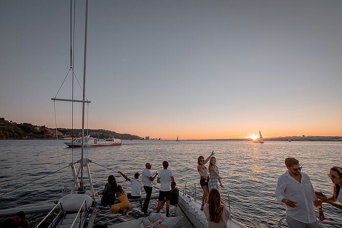 Lisbon: Sunset Catamaran Boat Tour with Music and Drinks - Key Things I’d Watch For Before You Go
