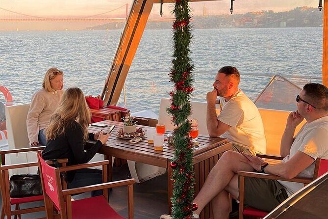 Lisbon: Sunset Catamaran Boat Tour with Music and Drinks - The Landmark Route: From Cristo Rei to Belém and Back