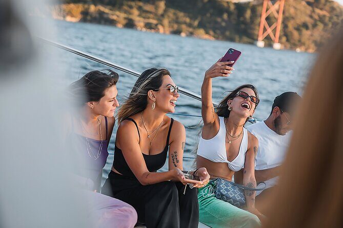 Lisbon: Sunset Catamaran Boat Tour with Music and Drinks - Weather Reality: When the Sunset Is Less Dramatic