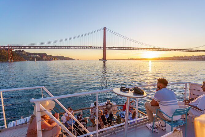 Lisbon Sunset Cruise with Wine and Snacks - The “sunset” part: timing, season, and what you should expect to see