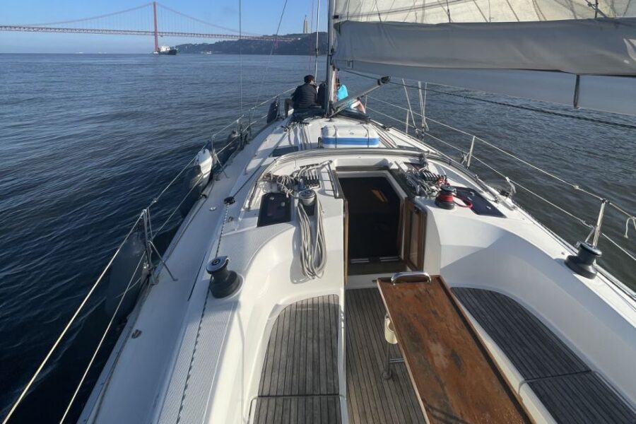 Lisbon: Sunset Sailing Boat Cruise with Wine - Wine, juice, and the practical reality of sunset sailing