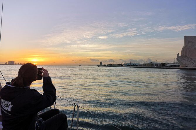 Lisbon Sunset Sailing Tour on Luxury Sailing Yacht with 2 Drinks - The Sunset Moment: What You’re Really Paying For