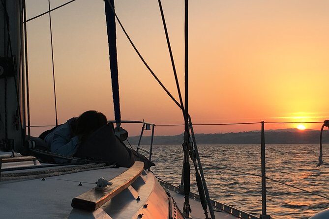 Lisbon Sunset Sailing Tour with White or Rosé Wine and Snacks - Cristo Rei across the river: Belém’s rival for best views