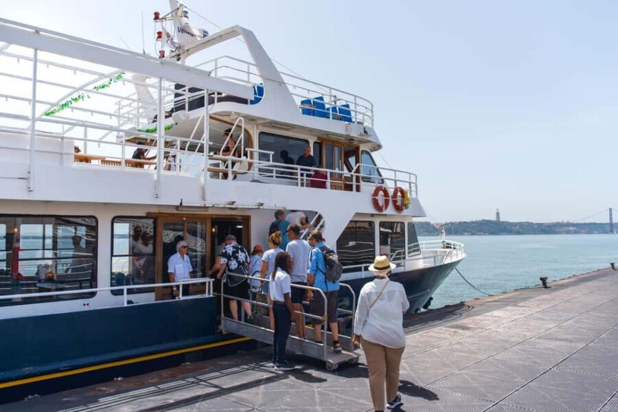 Lisbon: Tagus River Boat Tour with One Drink Included - Christ the King: the viewpoint you’ll notice more than you expect