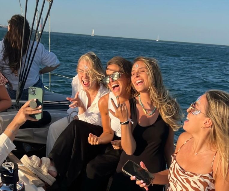 Lisbon: Tagus River Cruise, Morning, Day, Sunset, or Night - Time Out Market Lisbon: why the timing works for your next meal