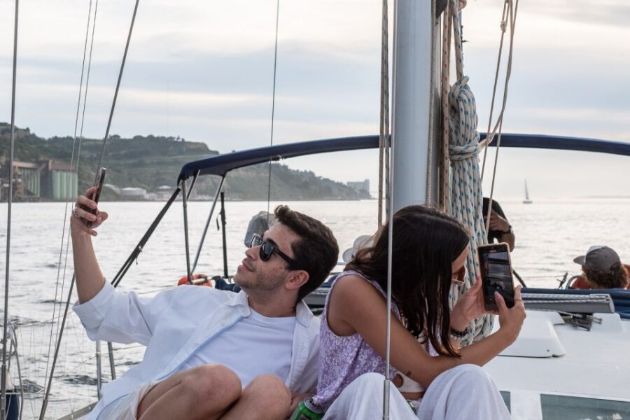 Lisbon: Tagus River Sunset Cruise with Drinks - Tagus sunset sailing: why it feels more Lisbon than a checklist