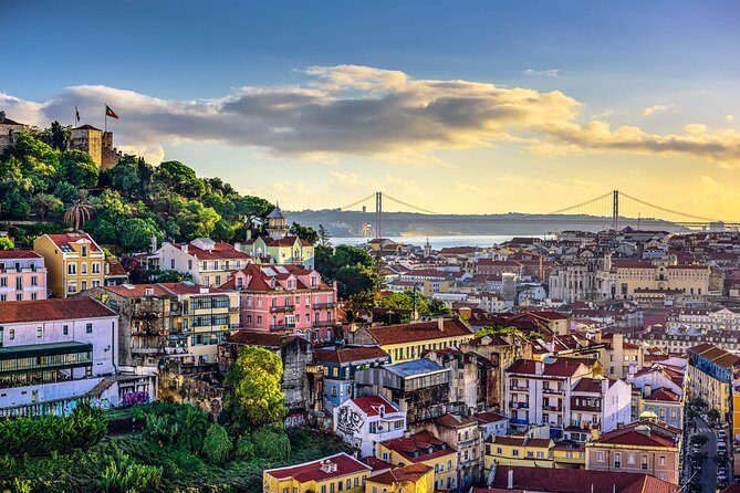 Lisbon to Porto Up to 4 Stops: Obidos, Nazare, Fatima and Aveiro - How the Private Car Day Really Works (Timing, Stops, and Comfort)