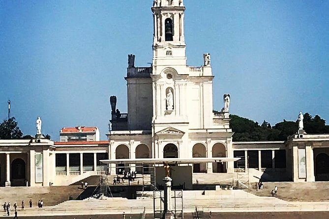 Lisbon to Porto Up to 4 Stops: Obidos, Nazare, Fatima and Aveiro - Aveiro: Canals, Colorful Moliceiro Boats, Art Nouveau, and Ovos Moles