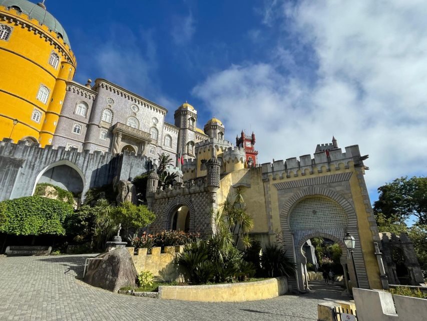 Lisbon: Tour to Sintra, Cabo da Roca and Cascais - Sintra and Pena Palace: How the Fairy-Tale Part Actually Plays Out
