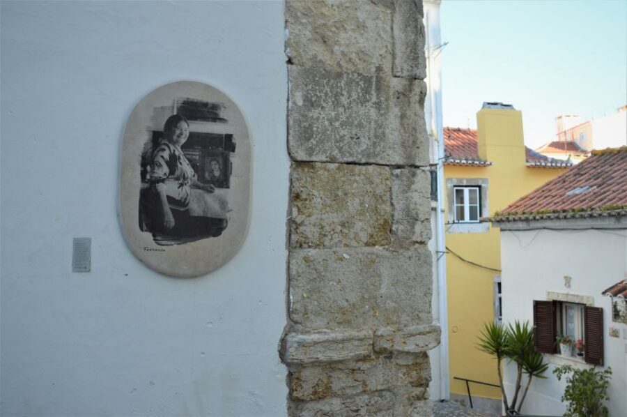 Lisbon: Walking Tour in the Center (Max 12 Participants) - Carmo Monastery ruins: history you can walk through