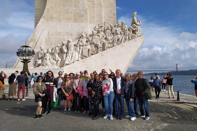Lisbon Walking Tour - The Perfect Introduction to the City - Starting at Praça do Comércio: your Lisbon compass, not just a kickoff