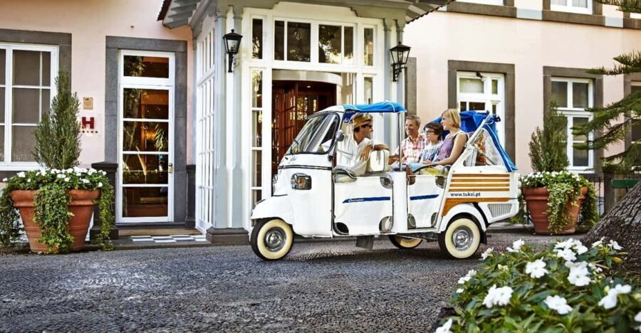 Lisbon's historic old town in a tuk-tuk in German - Senhora do Monte: the high viewpoint that ties the day together