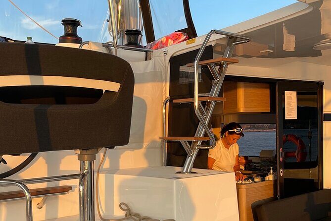LUXURY Catamaran Sunset and Wine cruise - Crew Service That Keeps It Relaxed: Wine, Blankets, and Smooth Handling