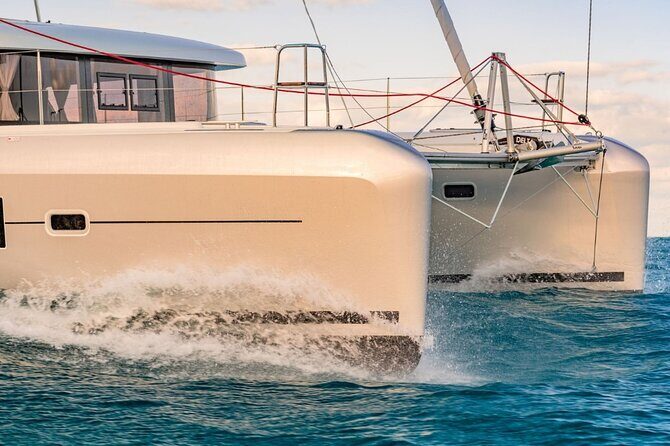 LUXURY Catamaran Sunset and Wine cruise - Alcântara Meeting Point: Start Easy, Then Watch the River Take Over