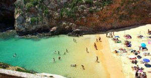 Peniche: Berlengas Island Trip, Hiking and Cave Tour - Meeting in Peniche: find Feeling Berlenga fast