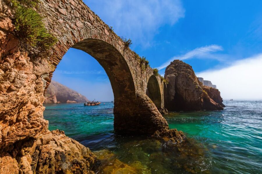 Peniche: Berlengas Roundtrip and Glass-Bottom Boat Cave Tour - Price and Value: Is $41 a Good Deal for This Berlengas Day?