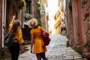 Private City Kickstart Tour: Lisbon - Rua Augusta to Santa Justa: Triumphal Arch Views and a 19th-Century Icon