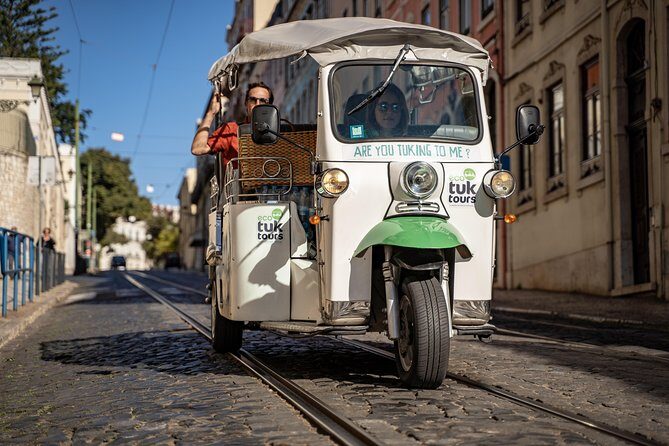 Private Eco Tuk Tuk Tour through the Heart of the City - The 2-hour highlights loop: Cathedral to Chiado to Bairro Alto