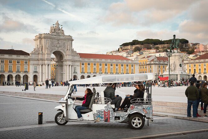 Private Half-Day Eco Tuk Tuk Tour in Lisbon - Graca & São Vicente, then the rebuild era: Baixa, Rossio, Restauradores