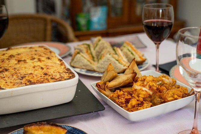 Private Lisbon Market Tour & Portuguese Cooking Class with Paula - How the meal works: eating together like it’s part of the lesson