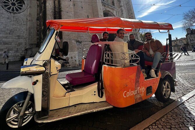 Private Tuk Tuk Tour Through Lisbon’s Historical Streets - Lisbon Cathedral stop: what you’ll see and what you won’t