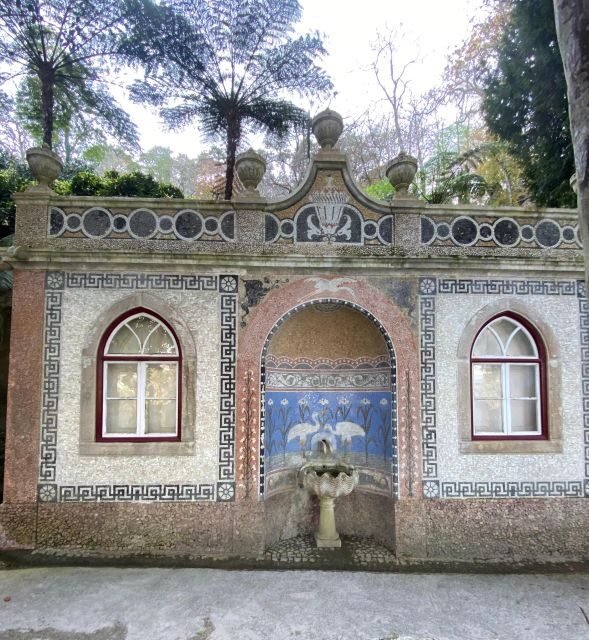 Quinta da Regaleira Skip-the-Ticket-Line Entry & Audioguide - Aquariums, greenhouse, and the Fountain of Abundance