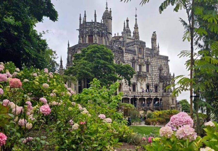 Quinta da Regaleira Skip-the-Ticket-Line Entry & Audioguide - Getting there and getting in: the smoothest approach