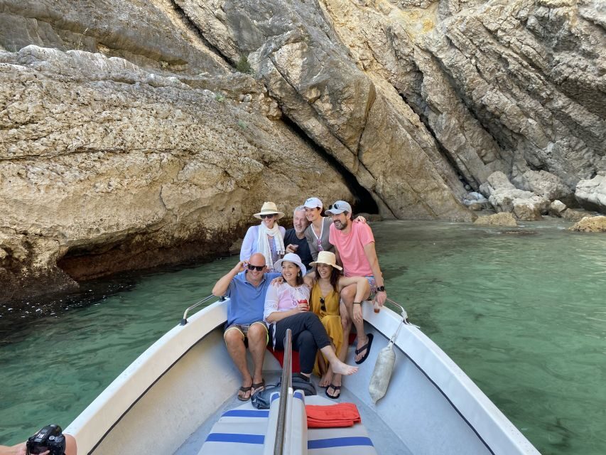 Sesimbra: Arrábida Beaches & Caves Boat Tour with Snorkeling - Praia do Ribeiro do Cavalo: the remote bay that makes the tour