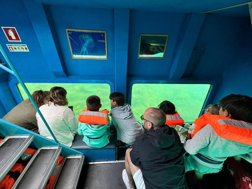 Sesimbra: Family Friendly Boat Sea Tour w/ Submarine Vision - Boca do Tamboril Cave and the Friar’s Rock story