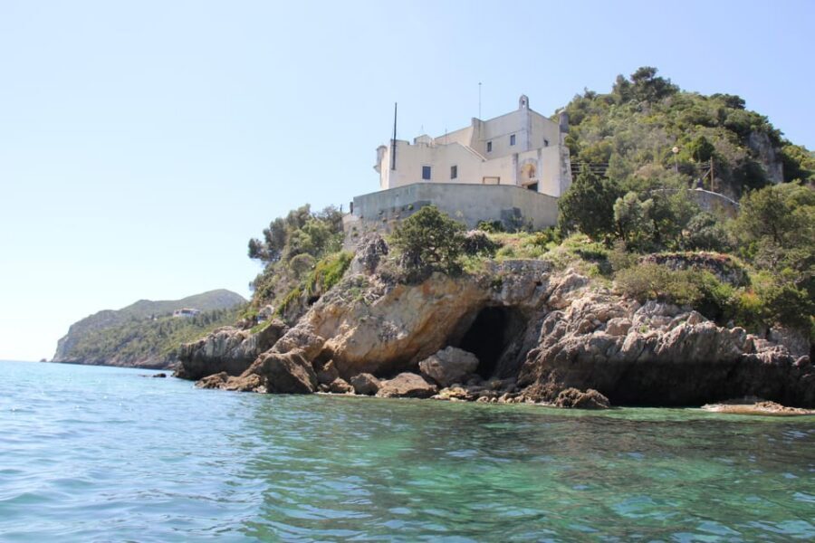 Setúbal and Tróia: Dolphin Watching and Arrábida Bays - Should you book this Setúbal and Tróia dolphin + Arrábida tour?