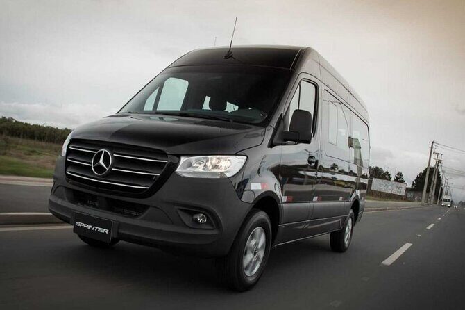 Shared Arrival Transfer: From Lisbon Airport to Hotels - Lisbon Airport Arrival, Without the Taxi Math