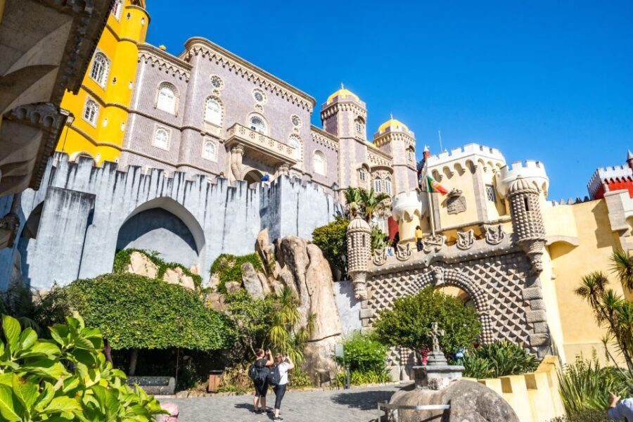 Sintra and Cascais Small Group Tour from Lisbon - Why Sintra and Cascais make sense as an 8-hour loop