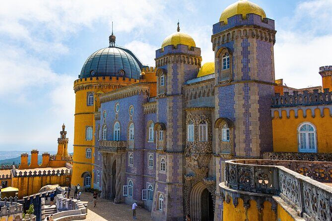 Sintra-Cascais-Pena Palace 8-People Small Group Tour from Lisbon - Piriquita II: the best 15 minutes you can spend in Sintra