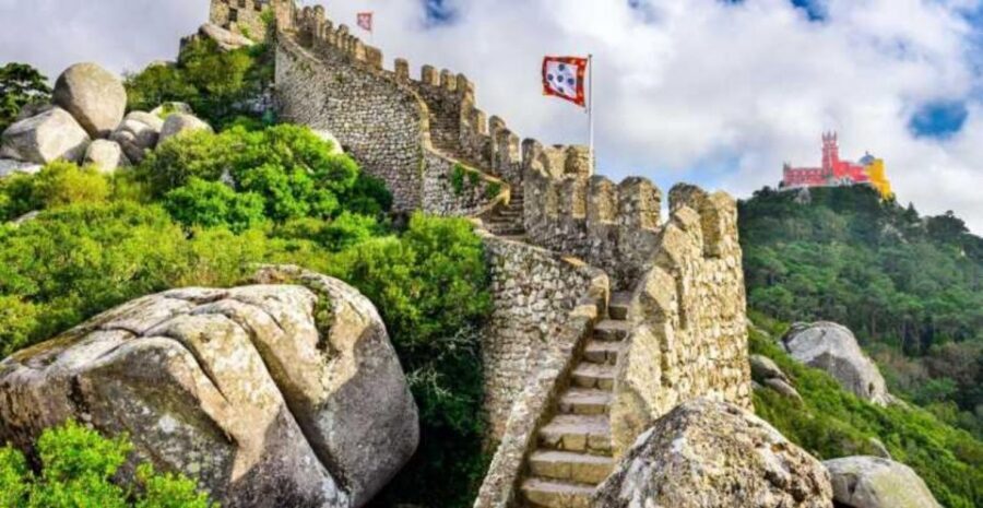 Sintra: Castle of the Moors Skip-the-Line Ticket+Audio Guide - Getting to Sintra and timing your climb for last admission