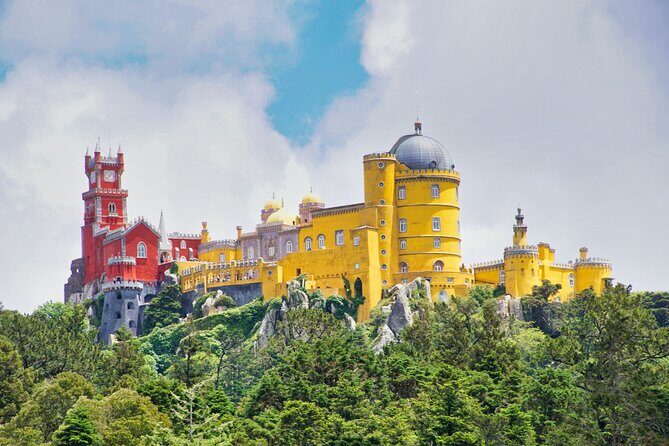 Sintra Full Day tour from Lisbon - small group tour - Centro Histórico de Sintra: old streets and real rhythm