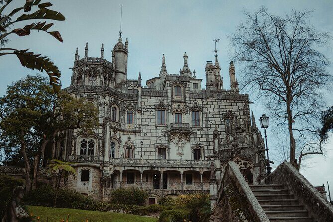Sintra Historical Jeep Adventure - Palaces & Secret Routes - Getting in and out of a tall Jeep (and walking hills): plan smart