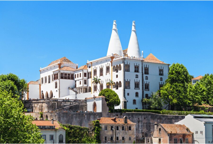 Sintra: Pena Palace, Quinta da Regaleira, Cabo da Roca and Cascais - Quinta da Regaleira: gardens with a story, not just scenery