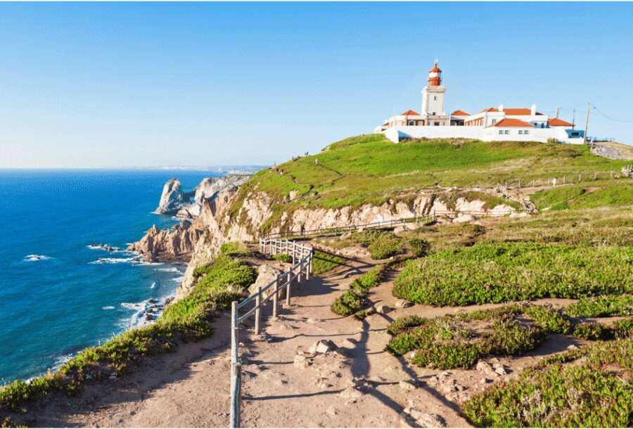 Sintra: Pena Palace, Quinta da Regaleira, Cabo da Roca and Cascais - Palácio da Pena: color, romance, and some real stairs