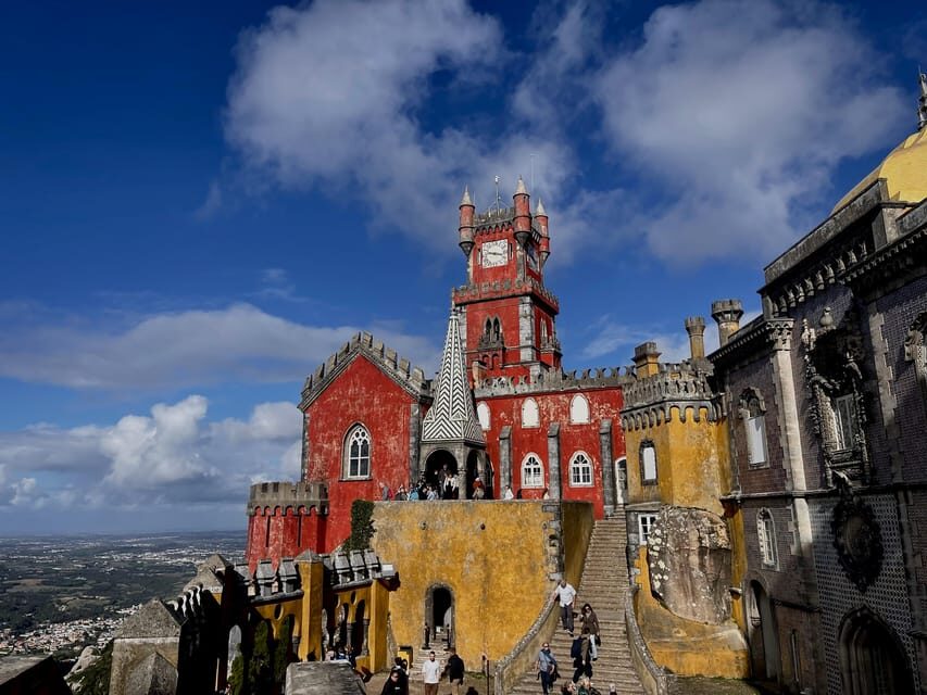Sintra with a guide: Pena, Regaleira, Roca and Cascais - Lisbon-to-Sintra transport: less time stuck, more time seeing