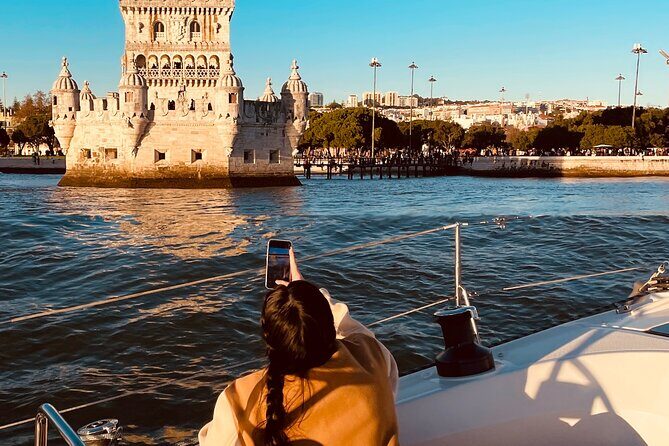 Sunset Boat Tour in Lisbon with Wine - Meeting at LisbonYacht: Finding the Boat and Avoiding Last-Minute Stress